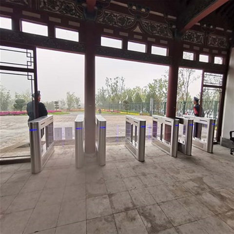 山西通道閘廠家分享：擺閘故障維修的注意事項(xiàng)有哪些？